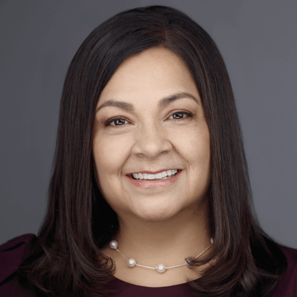 Lynn Baca headshot